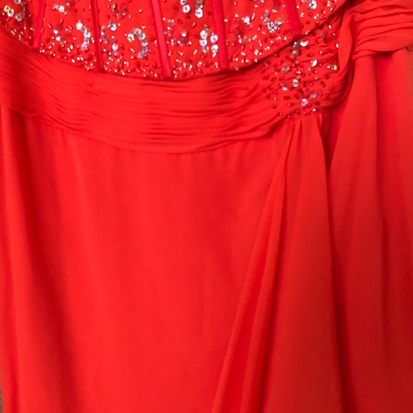 Aviana Red Party Dress - Picture 5 of 8